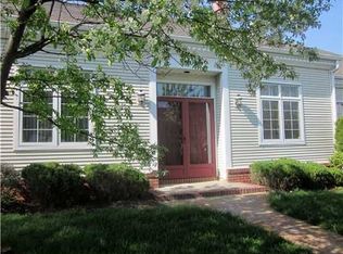 50 Winthrop Rd #B, Monroe Township, NJ 08831