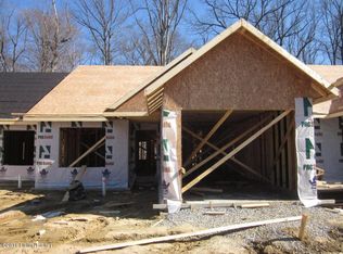 6533 Renate Rd, Louisville, KY 40291