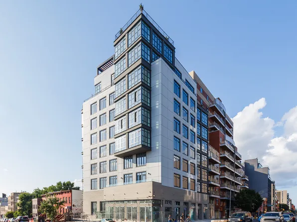 584 Fourth Avenue image 38 of 40