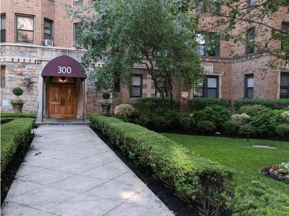 300 Main Street #4A, White Plains, NY 10601