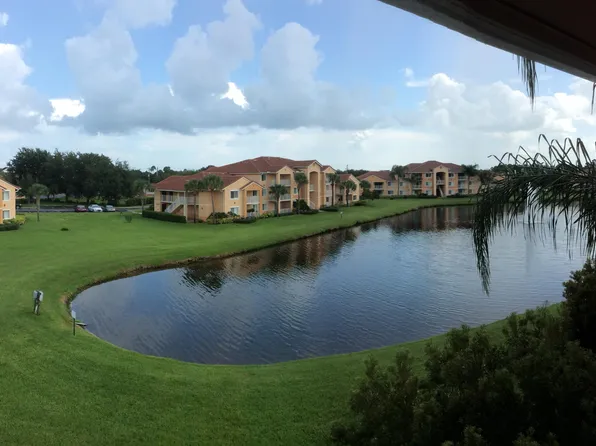 241 SW Palm Dr, Port Saint Lucie, FL