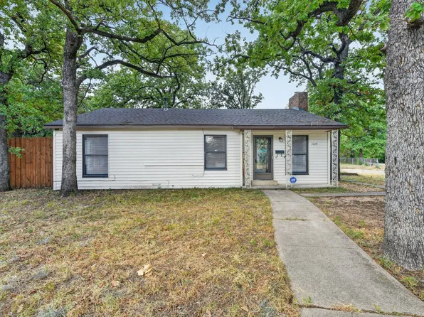 1629 Robinwood Dr, Fort Worth, TX 76111
