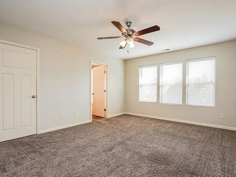 117 Callahan Trl — Photo 10