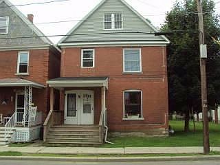 2nd image of 44-46 46 Armory Pl
