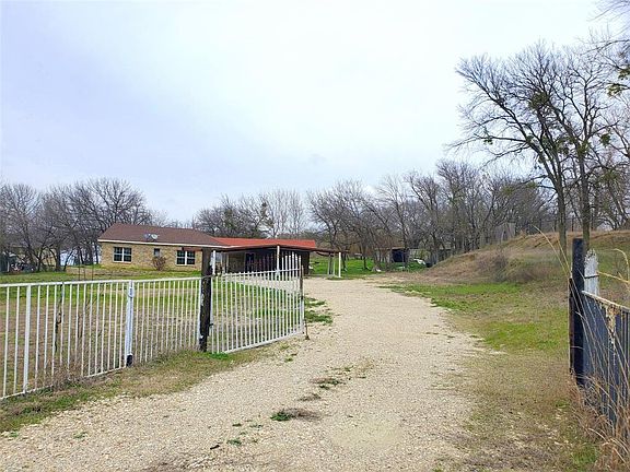2nd image of 8890 N Interstate Highway 45