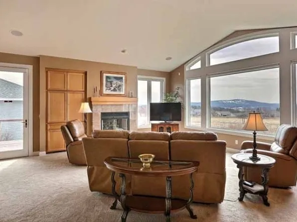 1028 Easthill Pl, Wausau, WI 54403