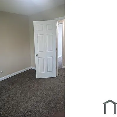 10924 S Wabash Ave — Photo 19