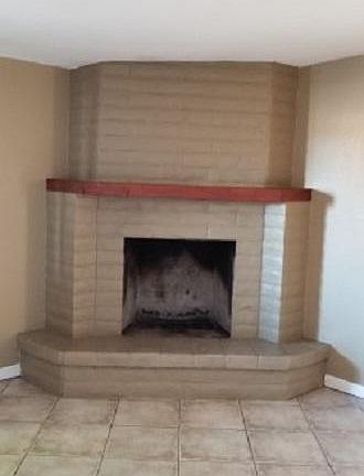 3rd image of 3232 W Calle Fresa