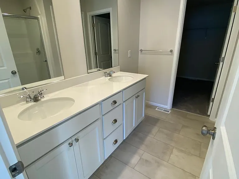 100 NE Belfair Station Dr — Photo 14