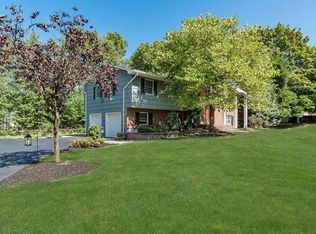 2 York Dr, New City, NY 10956