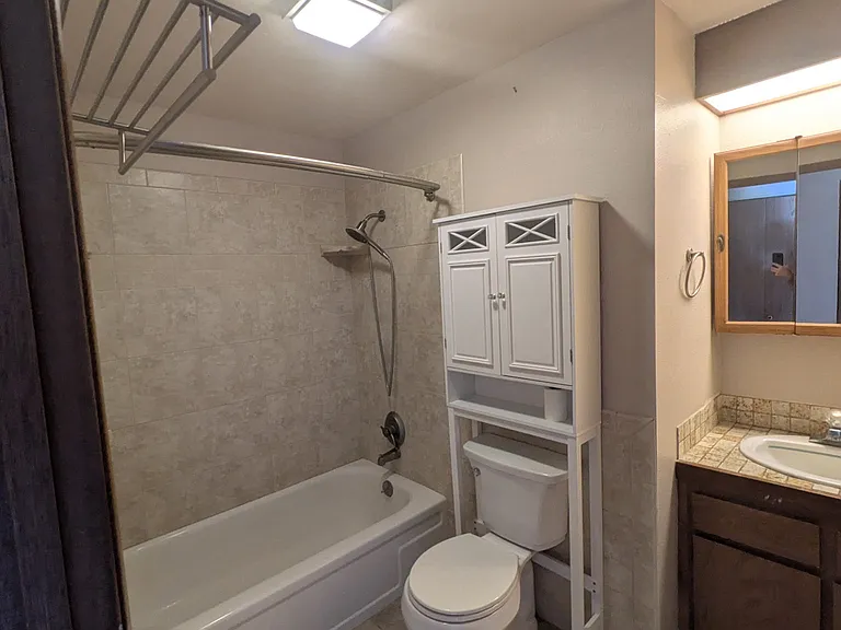 8015 W Hood Ave — Photo 5