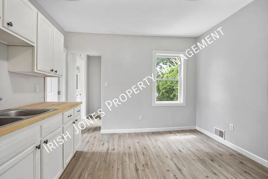 2 bed, $1,025 — Photo 4
