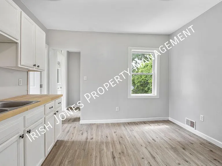 529 Winslow Ave #UPPER — Photo 4
