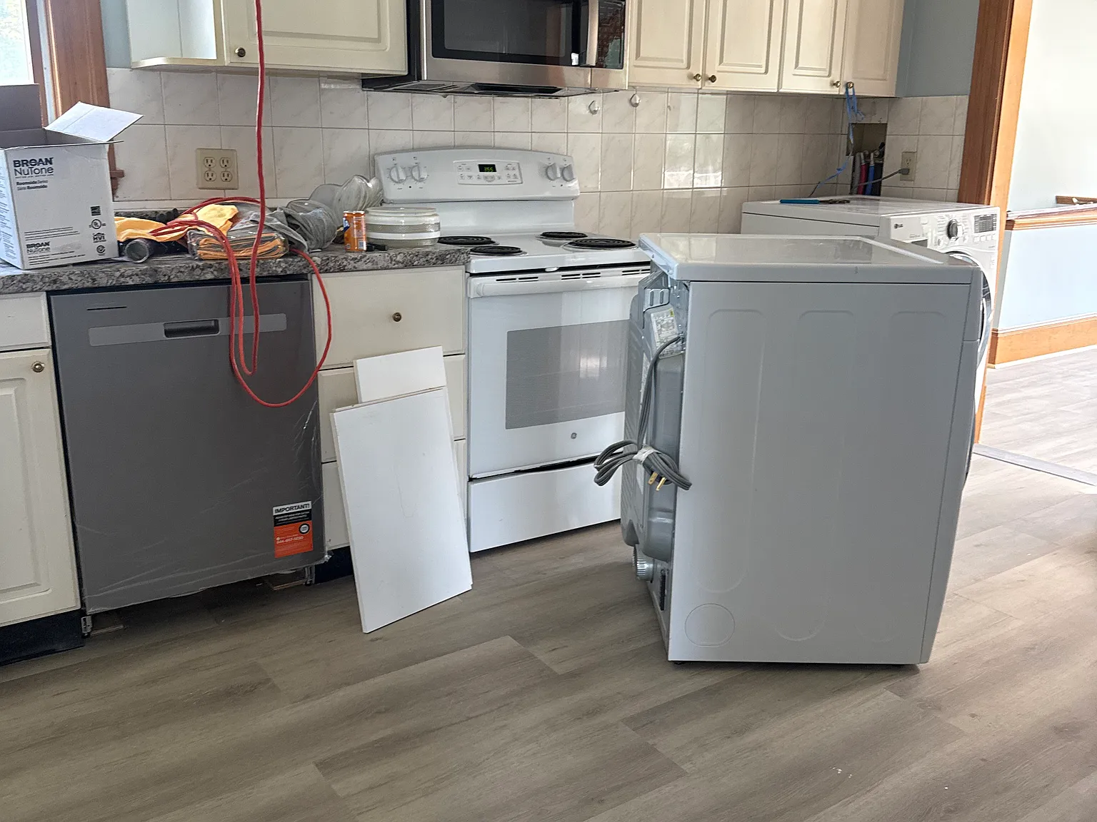 3 bed, 1.5 bath, 1200 sqft, $2,900 — Photo 4