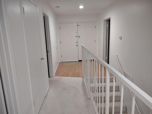 2nd image of 4237 Mesa St