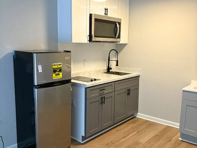 Sky at Cullowhee - Modern Living! - 50 % off First month — Photo 15