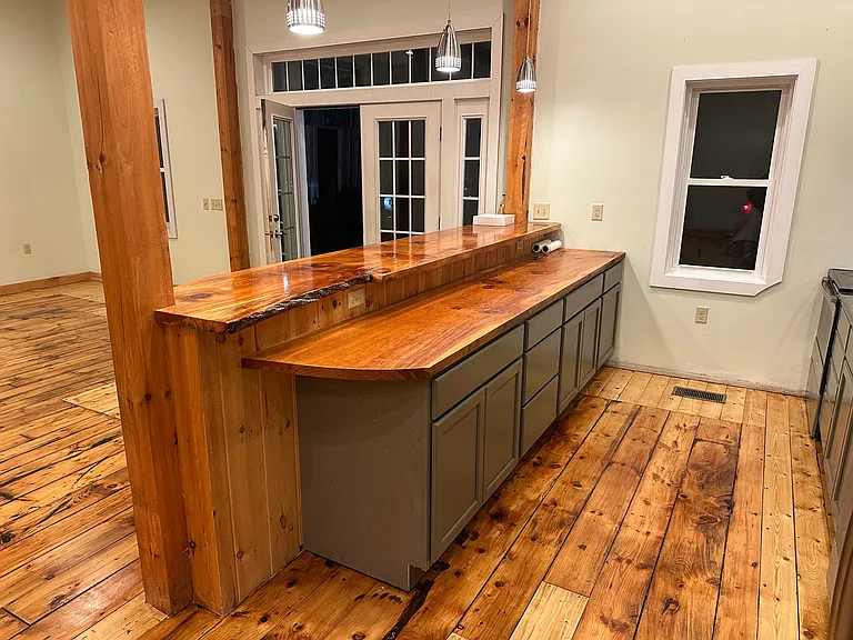 259 Leach Hill Rd #B — Photo 8