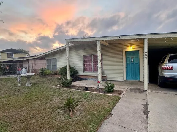 1306 S B St, Harlingen, TX 78550