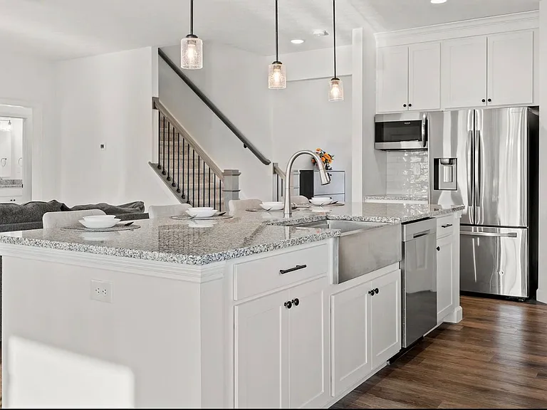 5335 Daffodil Dr — Photo 4