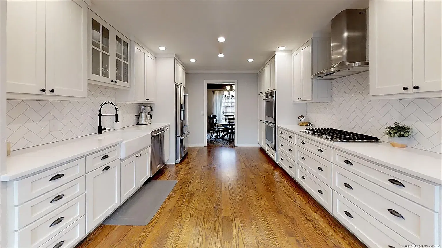 4 bed, 3678 sqft, $4,000 — Photo 4