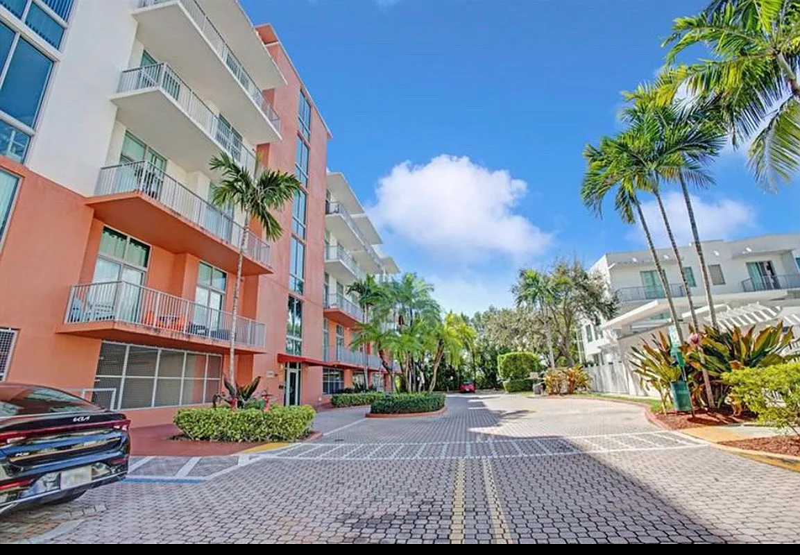 2 bed, 1448 sqft, $3,400 — Photo 1