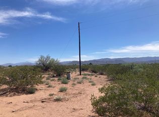 35 Canary Ln, Alamogordo, NM 88310