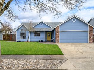 2358 NW Fendle Way, McMinnville, OR 97128