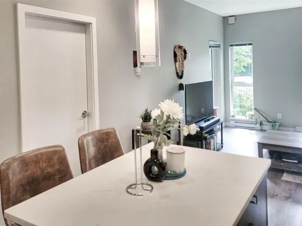 767 Tyee Rd #304, Victoria, BC V9A 0G5