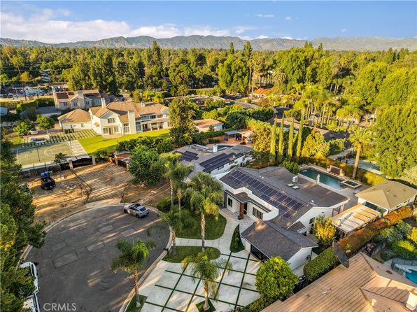8622 White Oak Ave, Northridge — photo 1