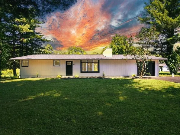 267 State Route 32 S, New Paltz, NY 12561