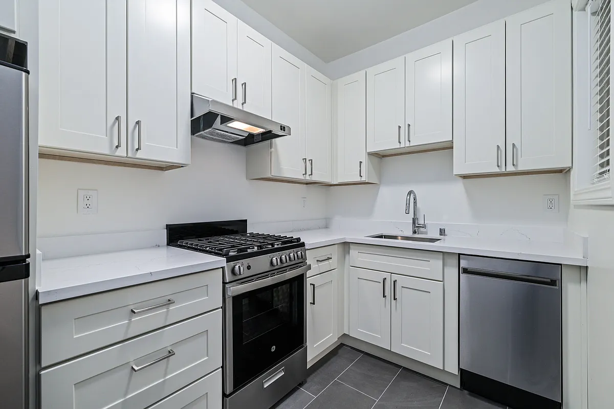 Building Photo - 455 Hyde