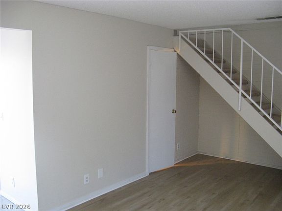 2nd image of 5052 Mountain Vista St