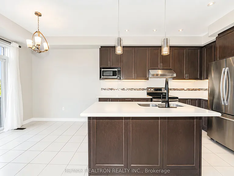 77 Betony Dr — Photo 14