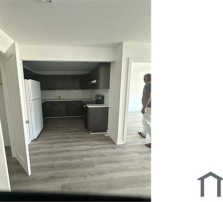 1st image of 1547 Leland Ave #2B