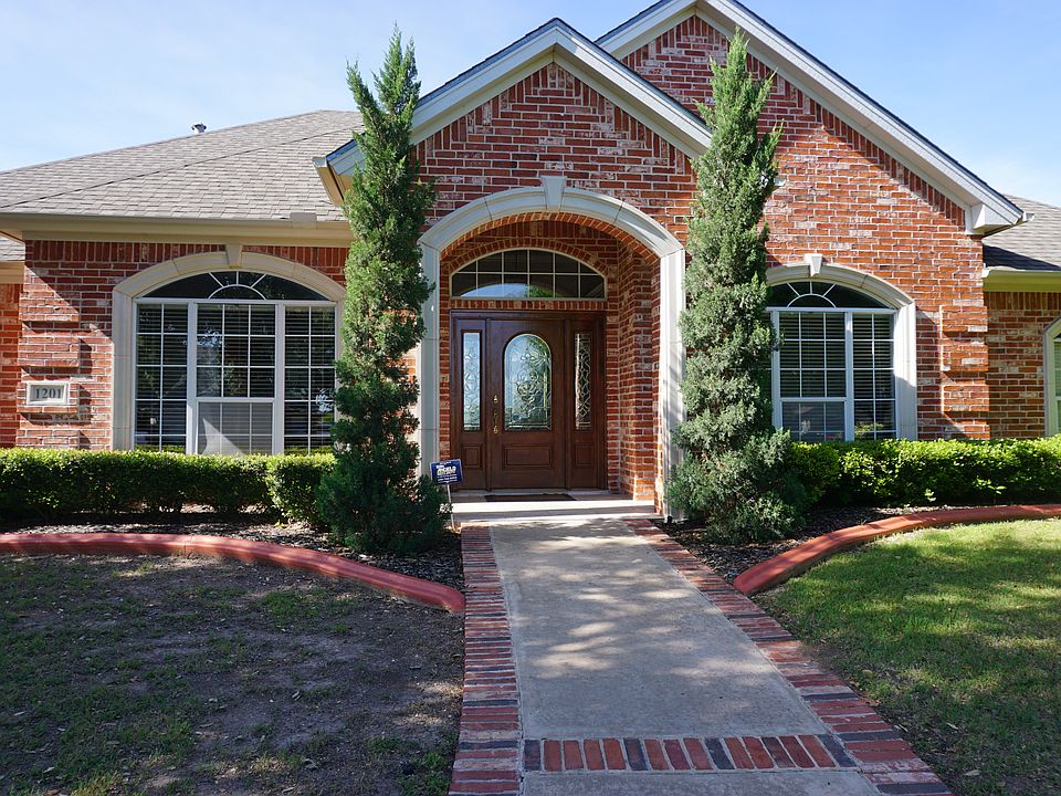1st image of 1201 Ashford Dr