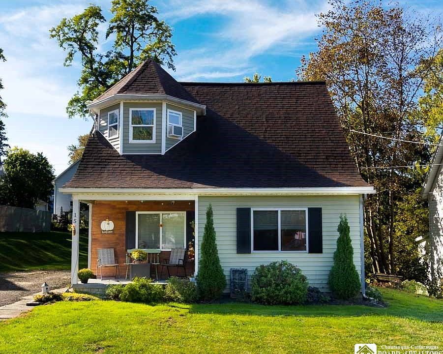 1st image of 15 Robinson St