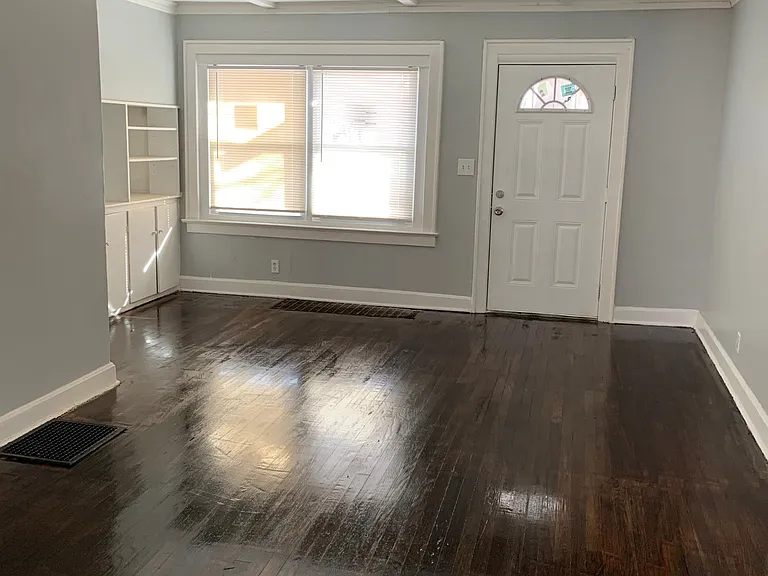 6638 Wabash Ave — Photo 7