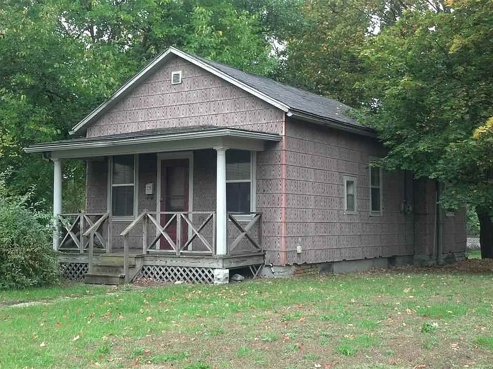 1st image of 219 Middlebury St