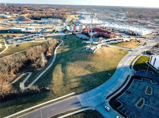 5421 N Pointe Rd, Saint Joseph, MO 64506