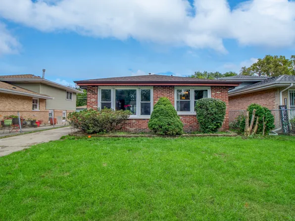 14137 S Hoxie Ave, Burnham, IL 60633