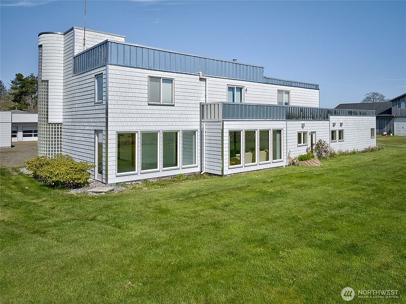 5th image of 6804 Chatham Way