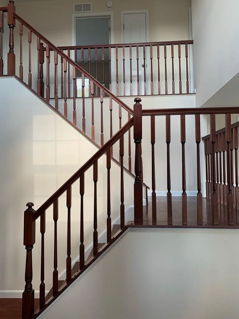 4 bed, 2.5 bath, 2293 sqft, $2,450 — Photo 3