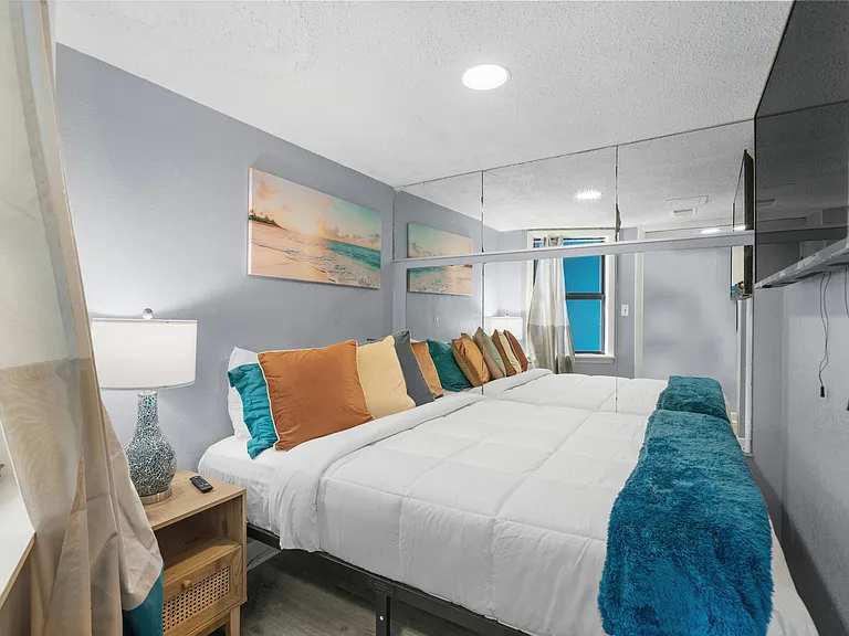 1304 N Ocean Blvd — Photo 32