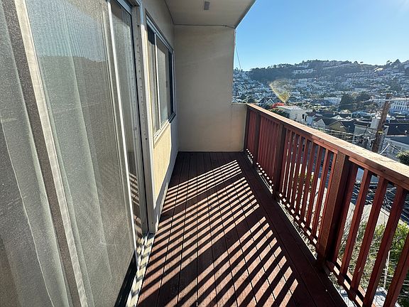 5th image of 445 Diamond St #5