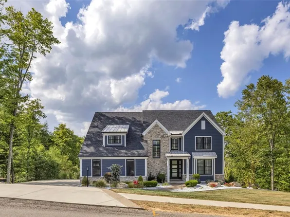 133 Woodford Dr, Adams Township, PA 16033