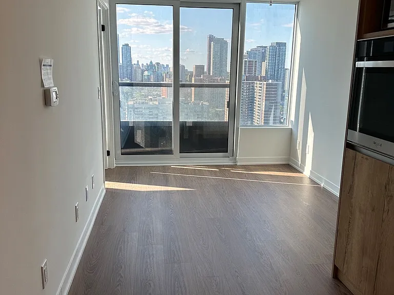 319 Jarvis St #2908 — Photo 3