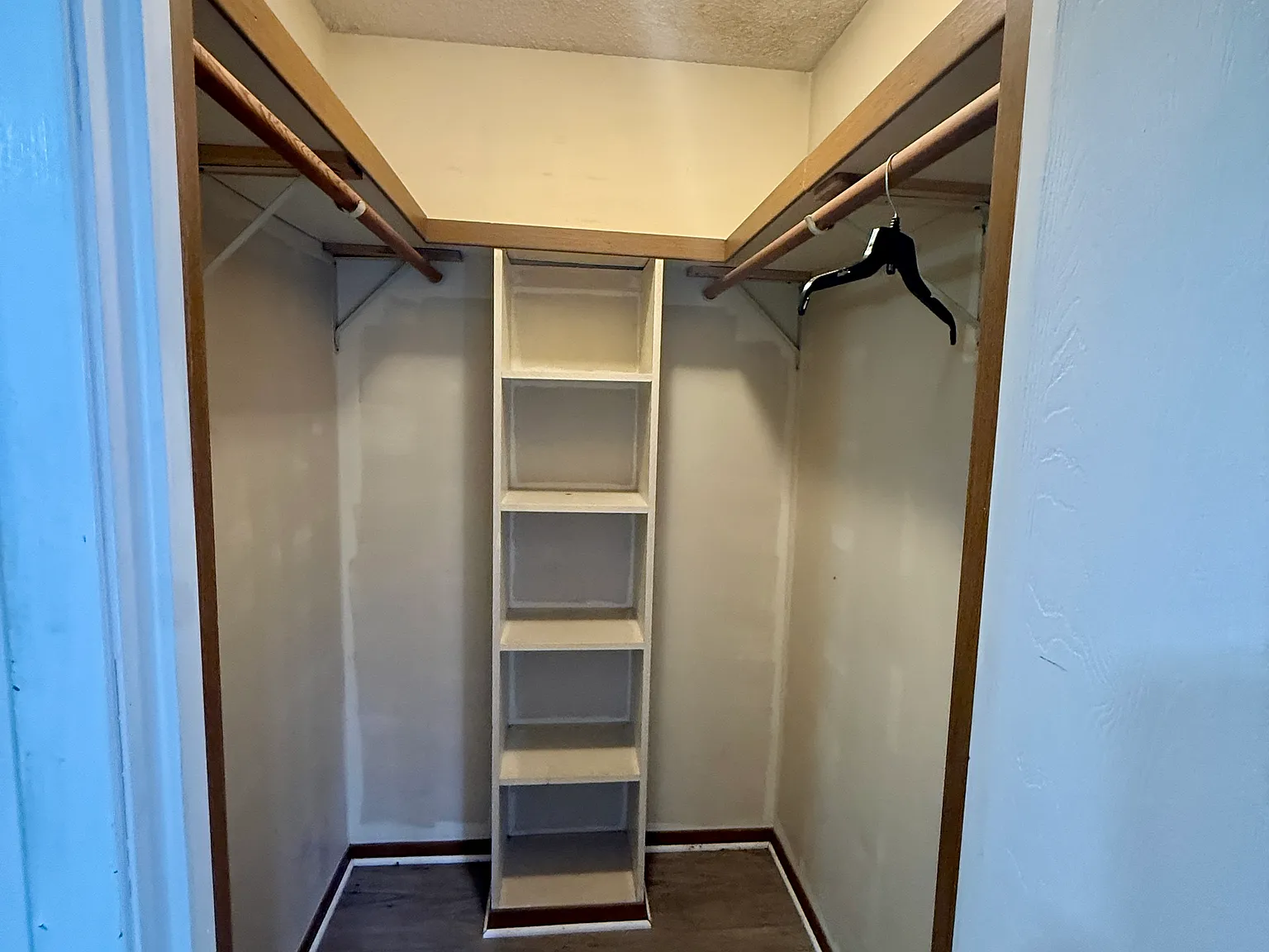 2 bed, 800 sqft, $950 — Photo 4