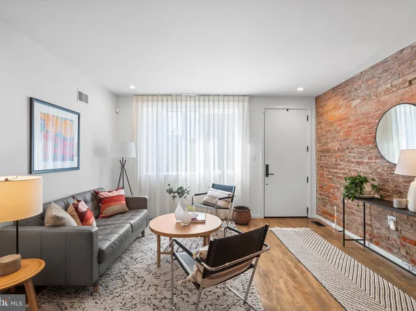 1915 Gerritt St, Philadelphia, PA 19146