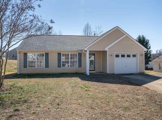 346 Bright Wick Ct, Boiling Springs, SC 29316