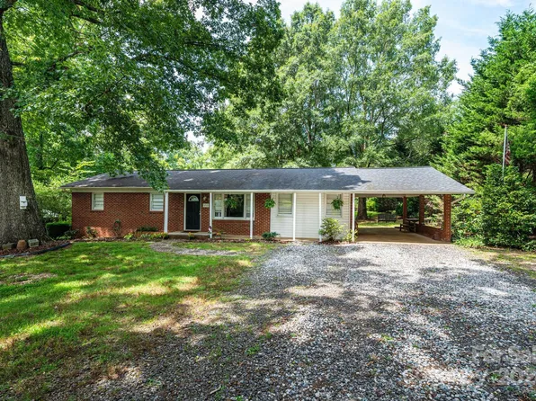 1713 Dale St, Newton, NC 28658
